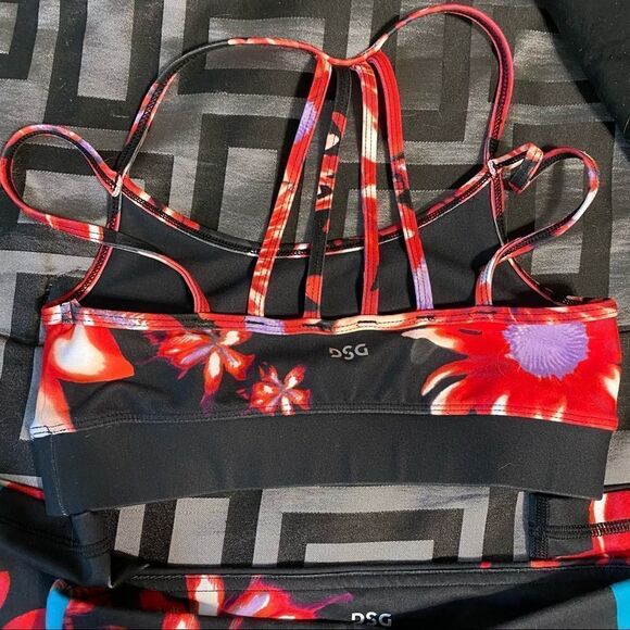 DSG Red floral 2pc yoga kids strappy top and yoga pants/leggings, - Picture 3 of 8